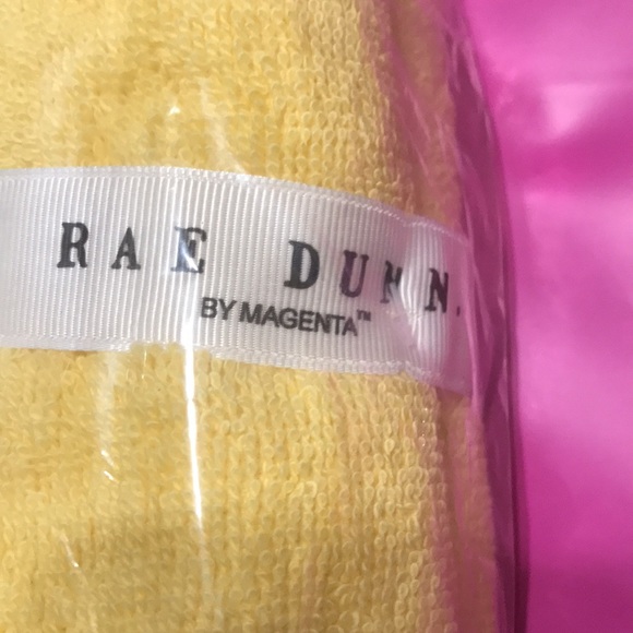 NEW Rae Dunn SO FRESH SO CLEAN hand towels set of 2 NEW BNIP - Picture 3 of 6